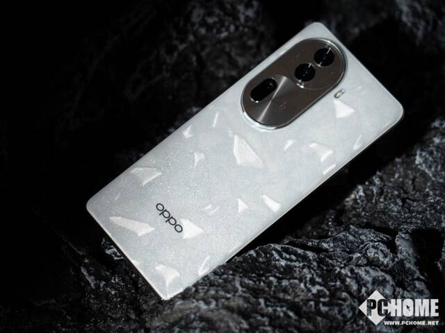 Q1国产机型激活量TOP10：OPPO Reno11断崖式领先