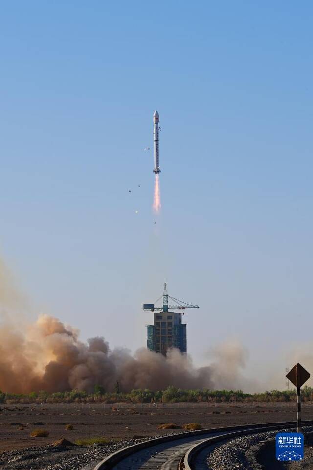 我国成功发射试验二十三号卫星