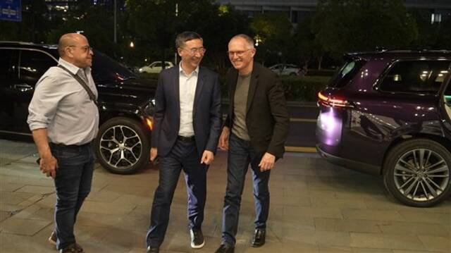 好事将近：全球第四大汽车集团CEO深夜到访零跑总部