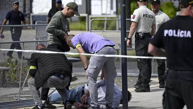 斯洛伐克总理菲佐遭枪击受伤，拜登发声：谴责可怕的暴力行为