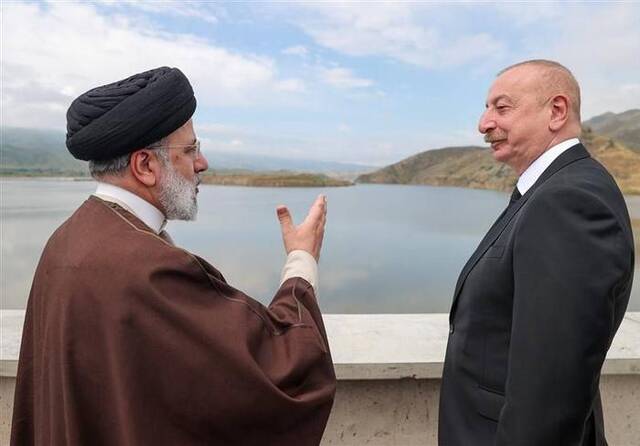 阿塞拜疆总统悼念莱希，事故当天两人曾共同出席边境水坝落成仪式