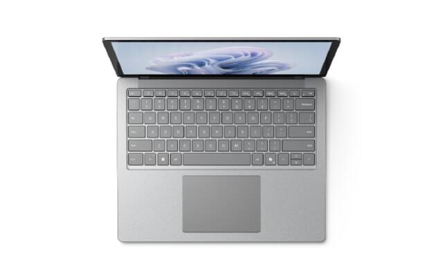 微软推出2024款 Surface Pro 10 和 Surface Laptop 6 商用版