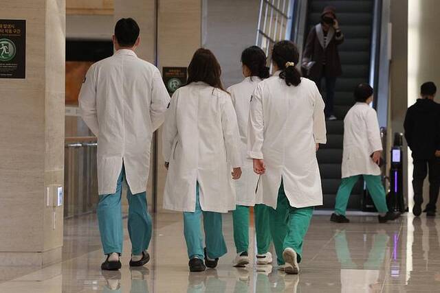 韩国医学院扩招尘埃落定 各医学院2025学年度将按计划扩招