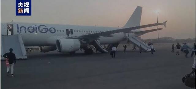 印度一架航班收到炸弹威胁 旅客被紧急疏散