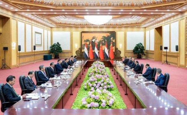5月29日下午，国家主席习近平在北京人民大会堂同来华出席中国-阿拉伯国家合作论坛第十届部长级会议开幕式并进行国事访问的埃及总统塞西举行会谈。新华社记者翟健岚摄