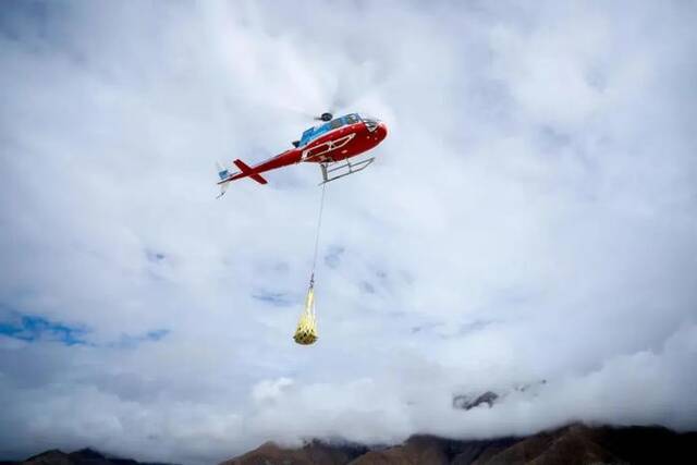 航空工业集团两型直升机在高高原地区展现高质量应急能力