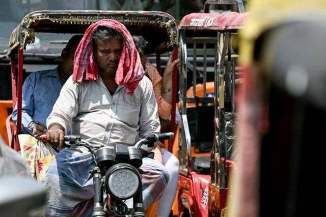 近50℃高温侵袭南亚，印度已有211人被“热死”！中国今年也有“超热夏天”吗？