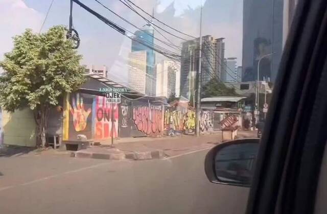 有博主拍摄的印尼雅加达街景