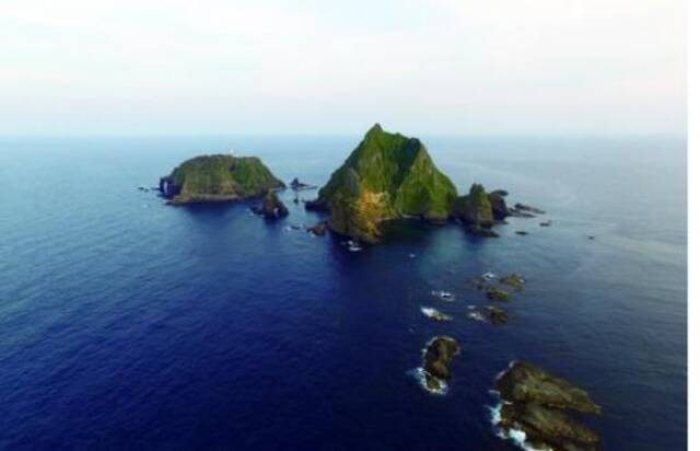 日本就韩国在争议岛屿附近开展海洋调查提出抗议，韩政府反驳：不接受！