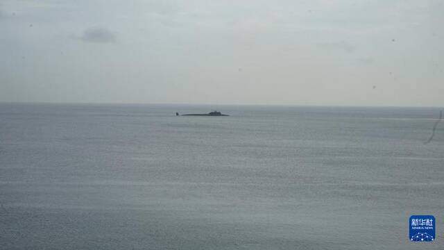 6月12日，俄罗斯“喀山”号核潜艇抵达古巴哈瓦那港。新华社记者李子健摄