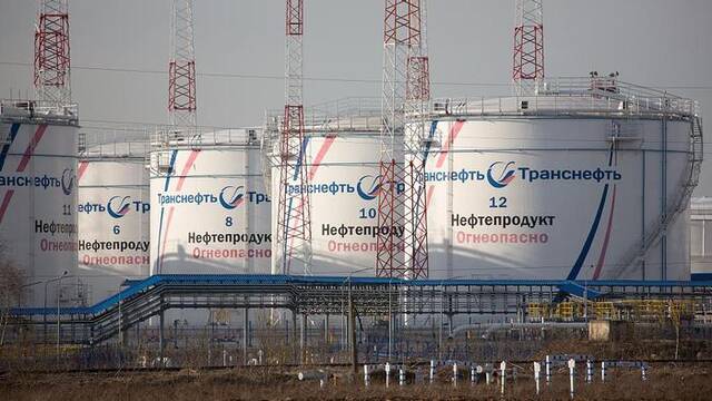 普京签署总统令 将反制西方对俄石油限价措施延长至今年底