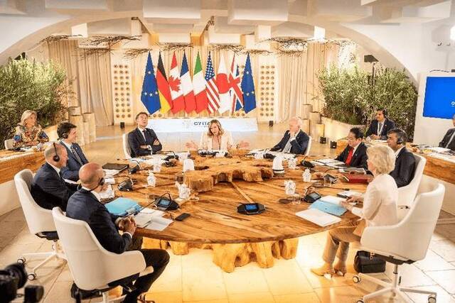 当地时间2024年6月13日，意大利G7峰会首场会议（视觉中国）