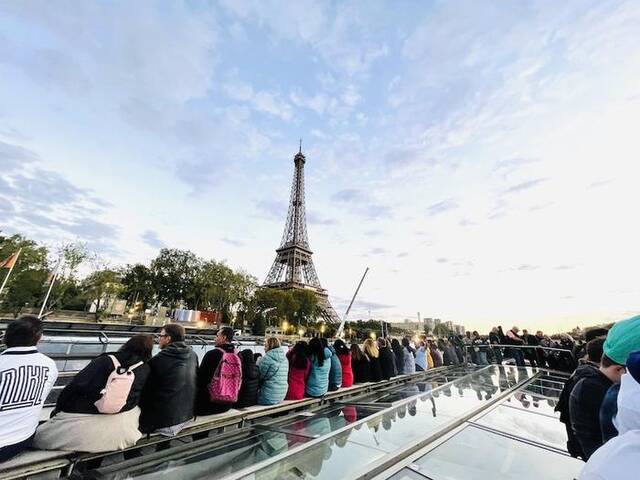 消费企业的商机与商战：巴黎游热度上升225%，乳企开打争霸战