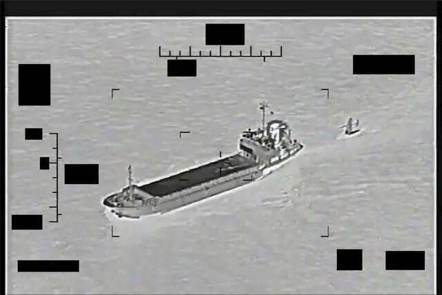 被伊朗人缴获的美军无人小艇