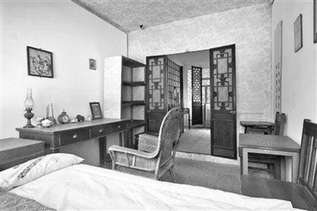 北京鲁迅故居中鲁迅的卧室与工作室，俗称“老虎尾巴”，鲁迅在此完成了《野草》等重要作品。图片来源：视觉中国