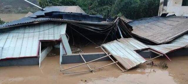 暴雨侵袭！江西多地告急，杭州西湖九闸门全开，长沙已红色预警