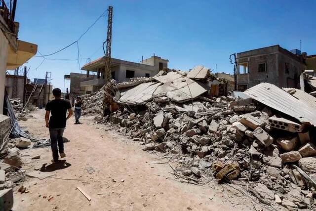 6月21日，黎巴嫩南部靠近以色列边境，被以色列轰炸摧毁的建筑物。