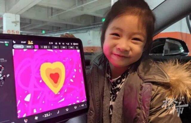 中国7岁小女孩发现特斯拉“技术缺陷”，马斯克用一个单词回复了！