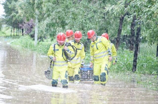 【防汛抗旱一线】中国移动迎战强降雨 全力保障通信“生命线”