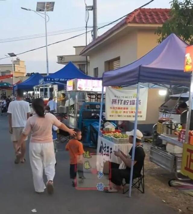 每天约有1000人到全红婵老家打卡，当地已连夜修路建停车场