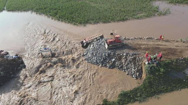 【防汛抗洪一线】中国安能紧急驰援内蒙古 赤峰市松山区溃口抢险