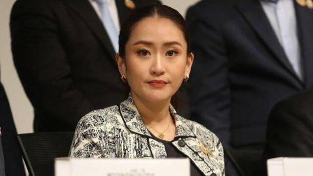 他信之女佩通坦当选泰国总理，“分蛋糕”会更艰难？