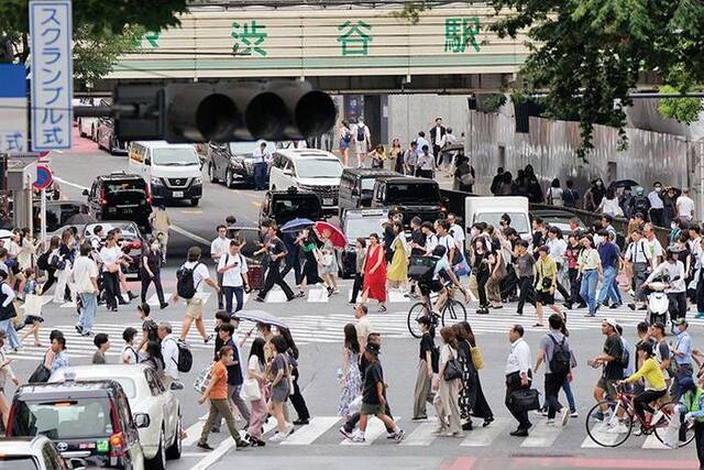 岸田“黄金三年”后黯然出局，自民党总裁选战缺少绝对王者