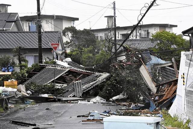 台风“珊珊”在鹿儿岛县登陆，日本向370万人发避难指示