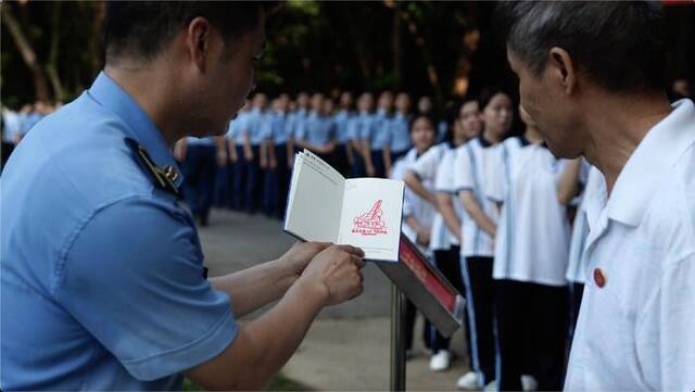 “空军红色地标巡礼”第七站活动现场。许钟炜摄