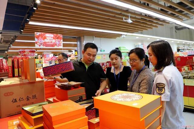 镜头丨紧盯节点 正风肃纪