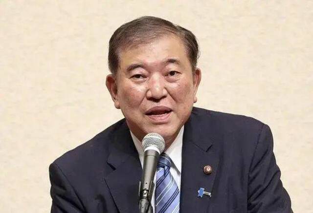 石破茂被检举，接任首相仅三天