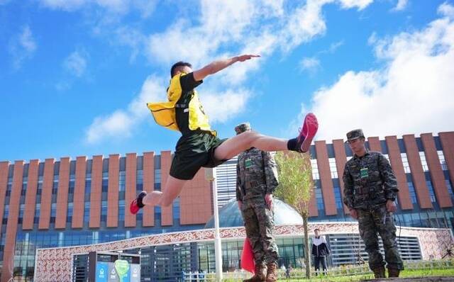 速度与激情！武警军营运动会现场超燃