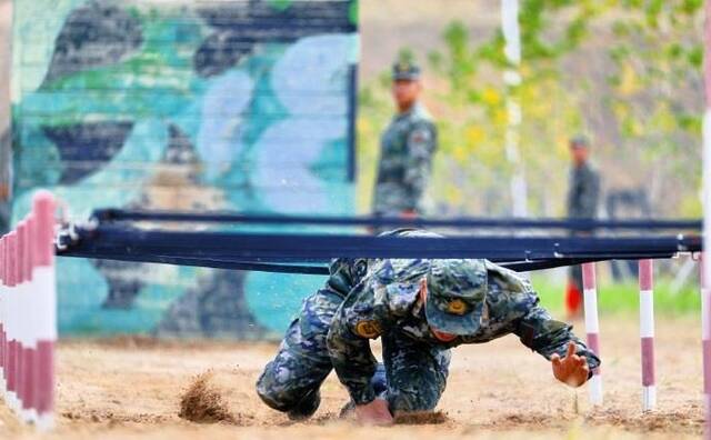 速度与激情！武警军营运动会现场超燃