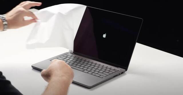 未发布的苹果 M4 MacBook Pro 现身俄罗斯网站，遭高价售卖