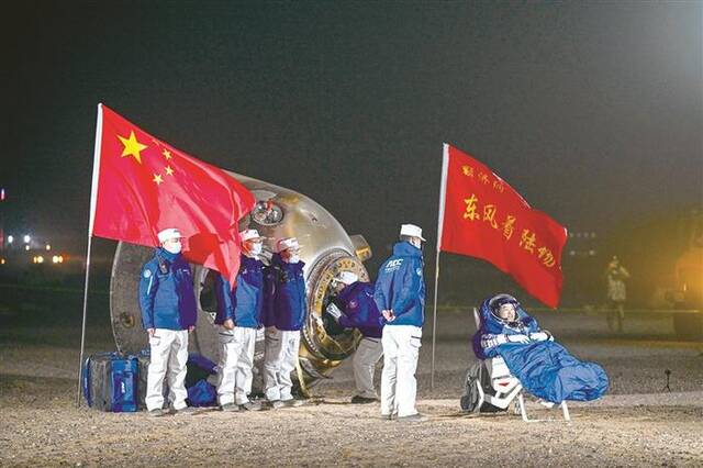 画里有话丨逐梦太空写传奇