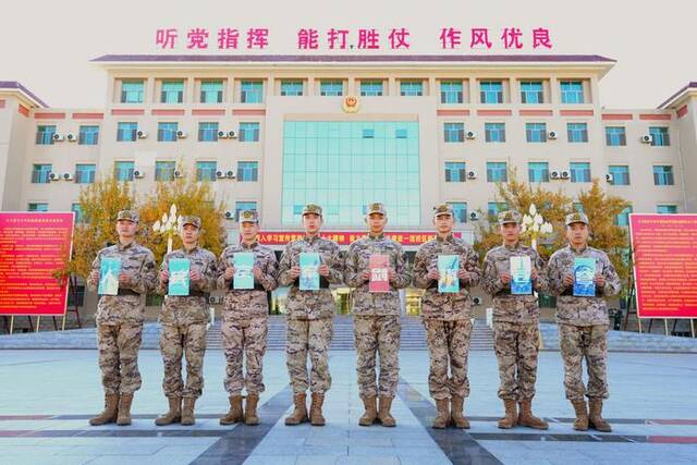 全国各地军校学员发来的特别祝福：人民空军生日快乐！