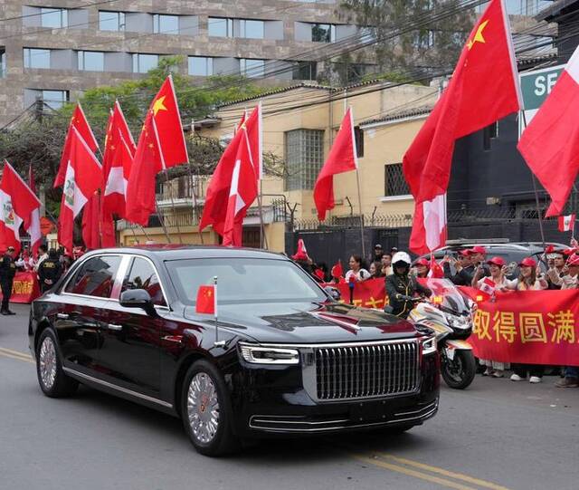 高清大图丨习近平主席乘专机离开利马